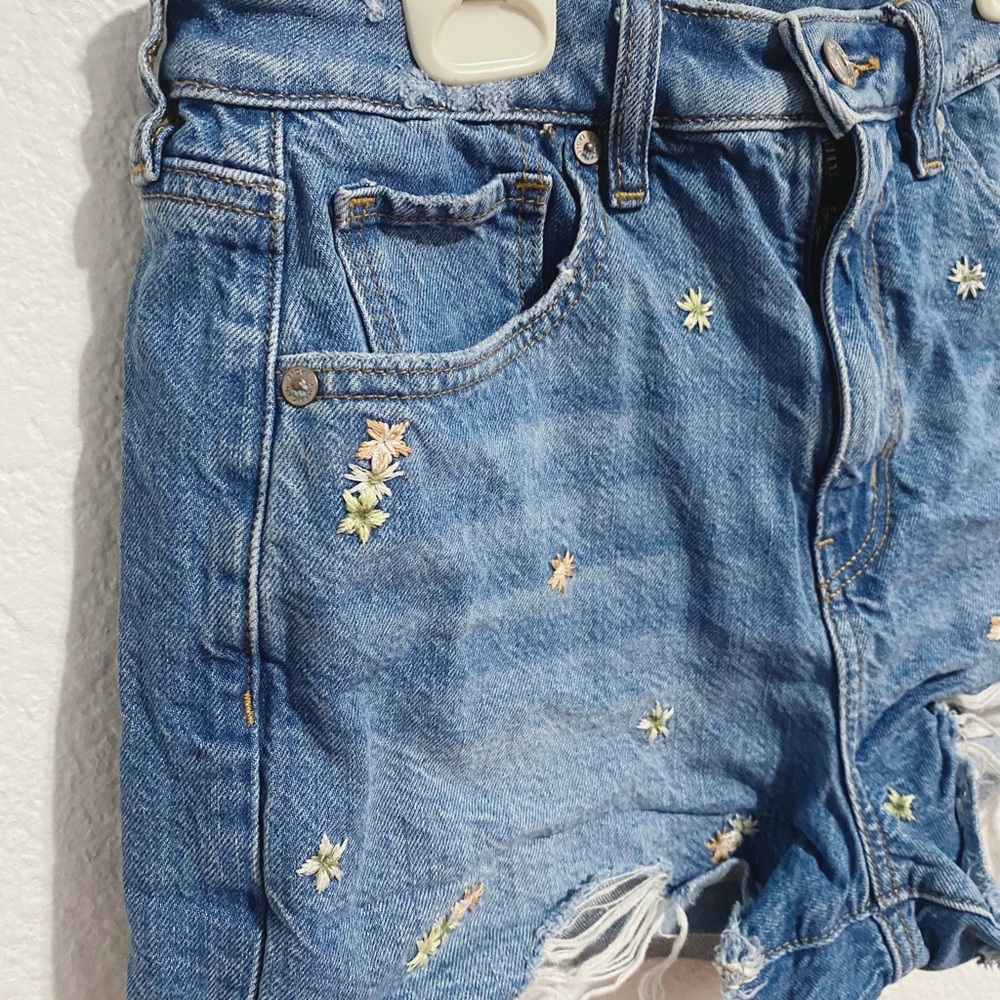 American eagle denim shorts floral print mini shorts distressed size 4 - Picture 4 of 8